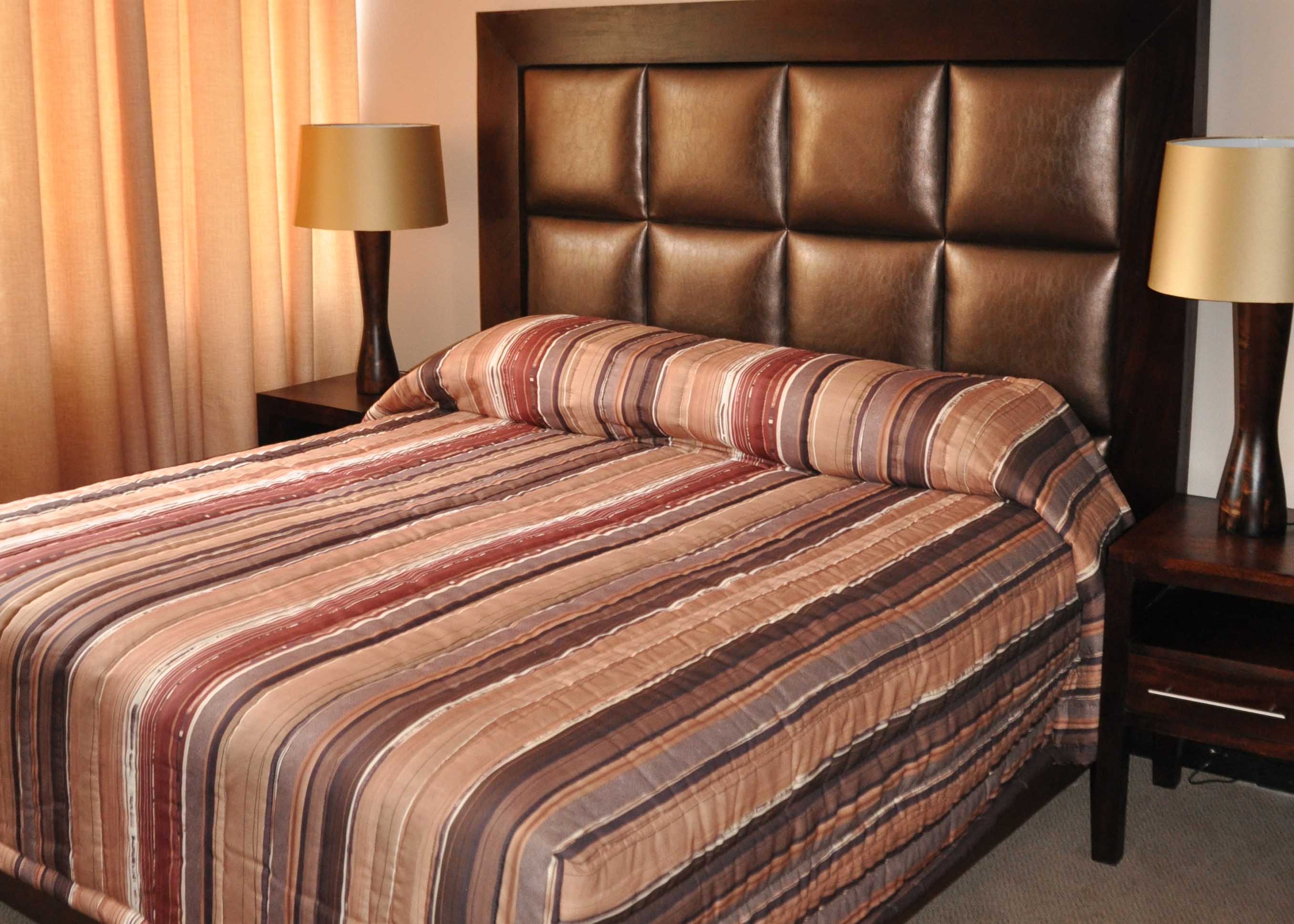Bed linen - Quilted Bedspreads - Head Boards - Pelmets